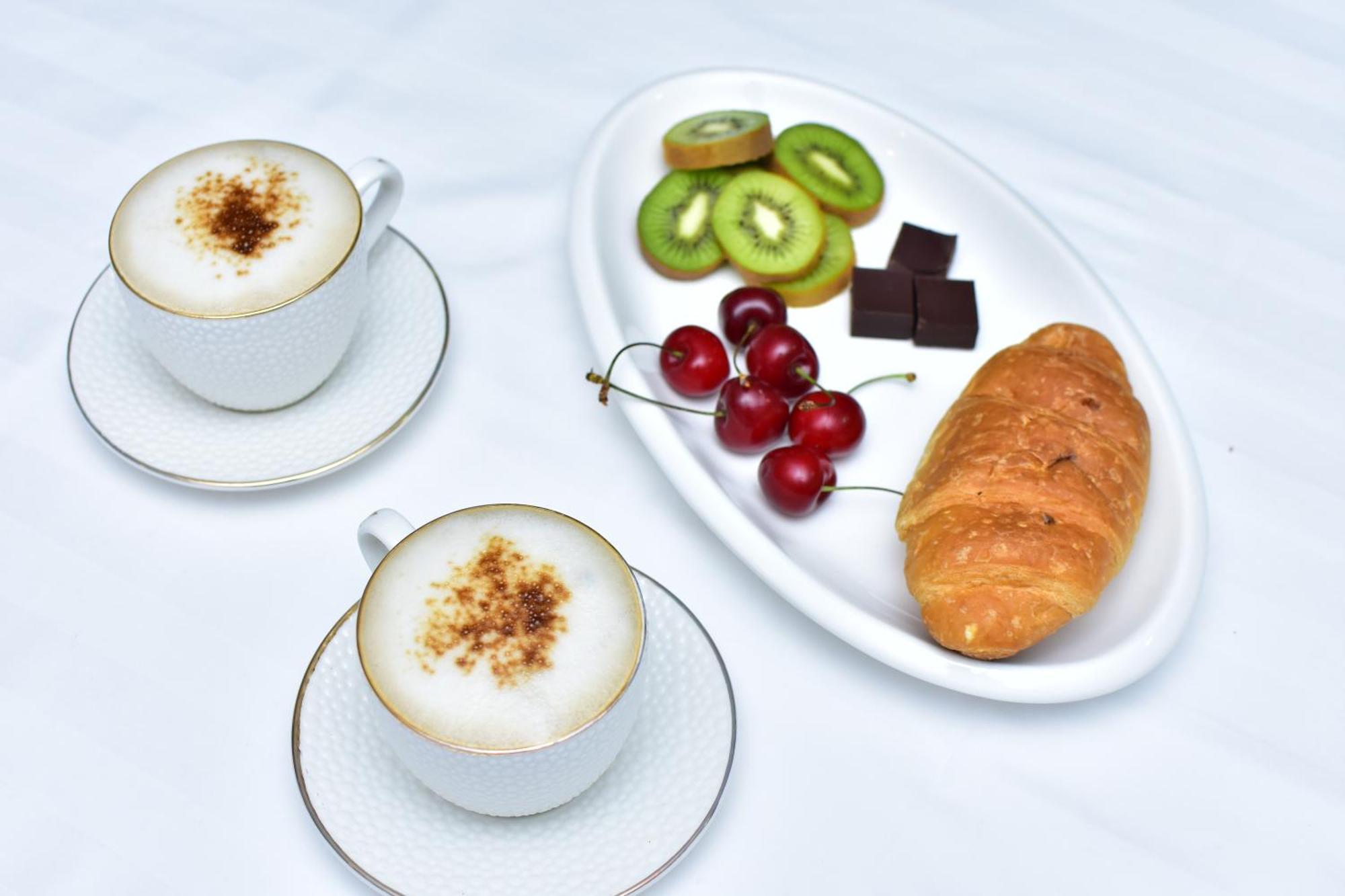 Hotel Chveni Sakhli Батуми Екстериор снимка
